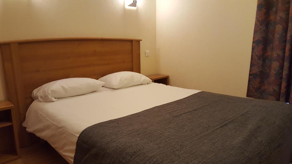 Hotel Le Passiflore Saint-Pol-de-Léon Eksteriør billede